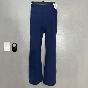 NWT YPB StudioFlex Ultra High Rise Flare Leggings, Blue, M